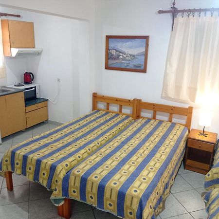 Alexandros Rooms & Studios Szkópelosz Kültér fotó