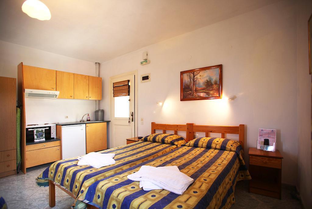 Alexandros Rooms & Studios Szkópelosz Kültér fotó