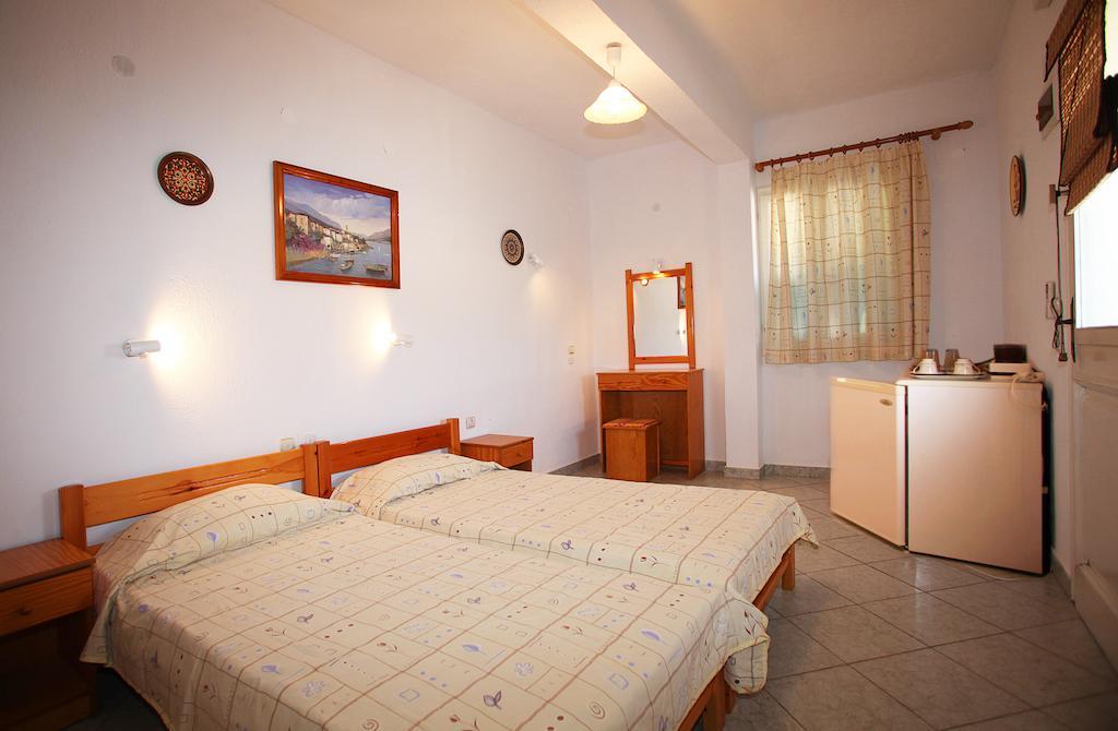 Alexandros Rooms & Studios Szkópelosz Szoba fotó