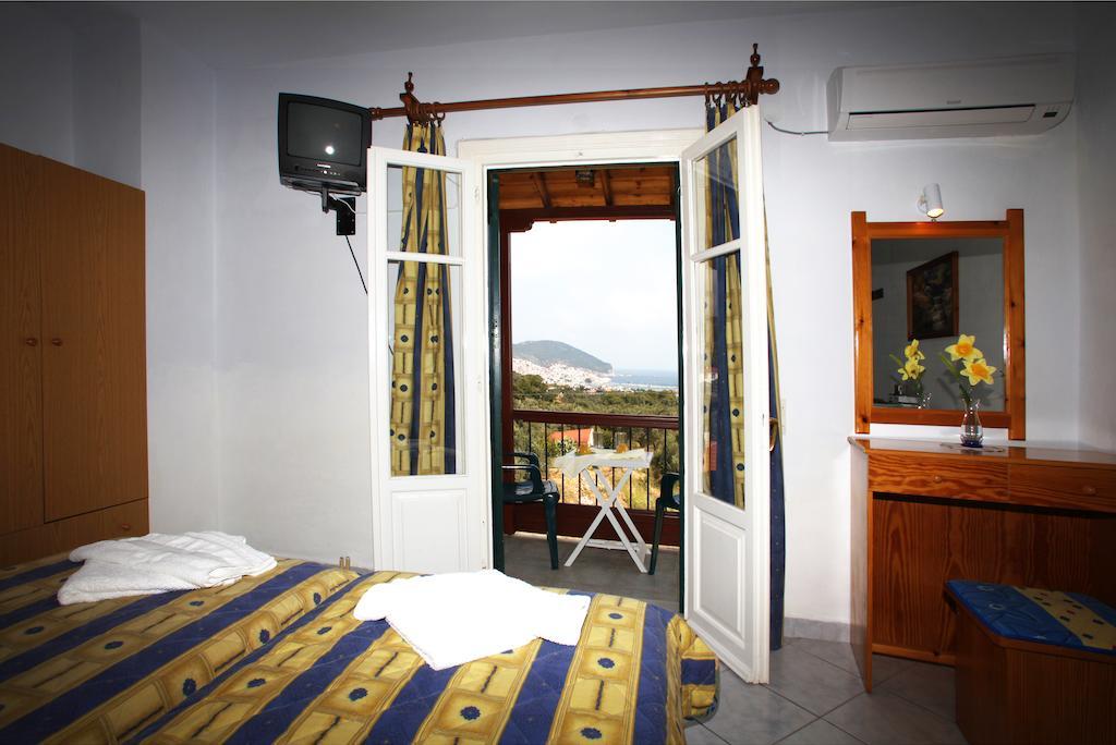 Alexandros Rooms & Studios Szkópelosz Szoba fotó